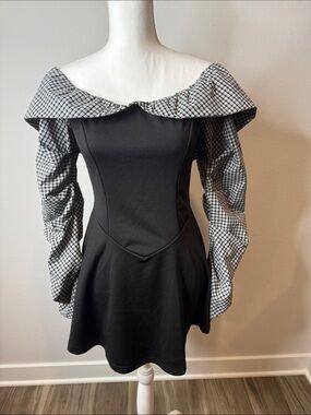 Off-Shoulder Black Mini Dress with Checkered Puff Sleeves Size Medium NWOT